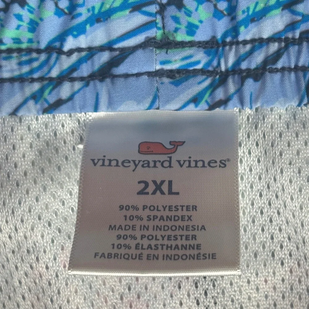 Vineyard Vines Swim Trunks Mens 2XL Blue Turtle Pineapple Tropical Board Shorts